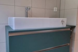 Lavabomöbel-grün_2.jpg